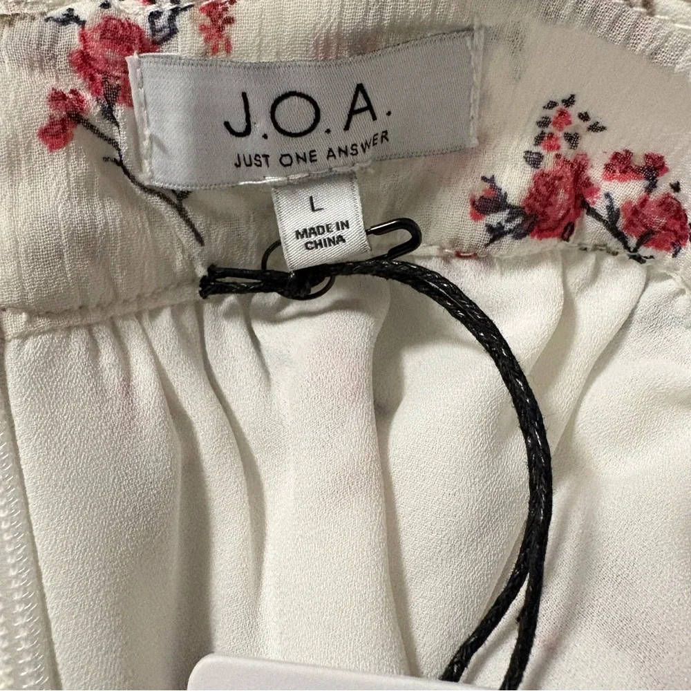 J.O.A. Just one answer high waisted floral mini shirt New Large